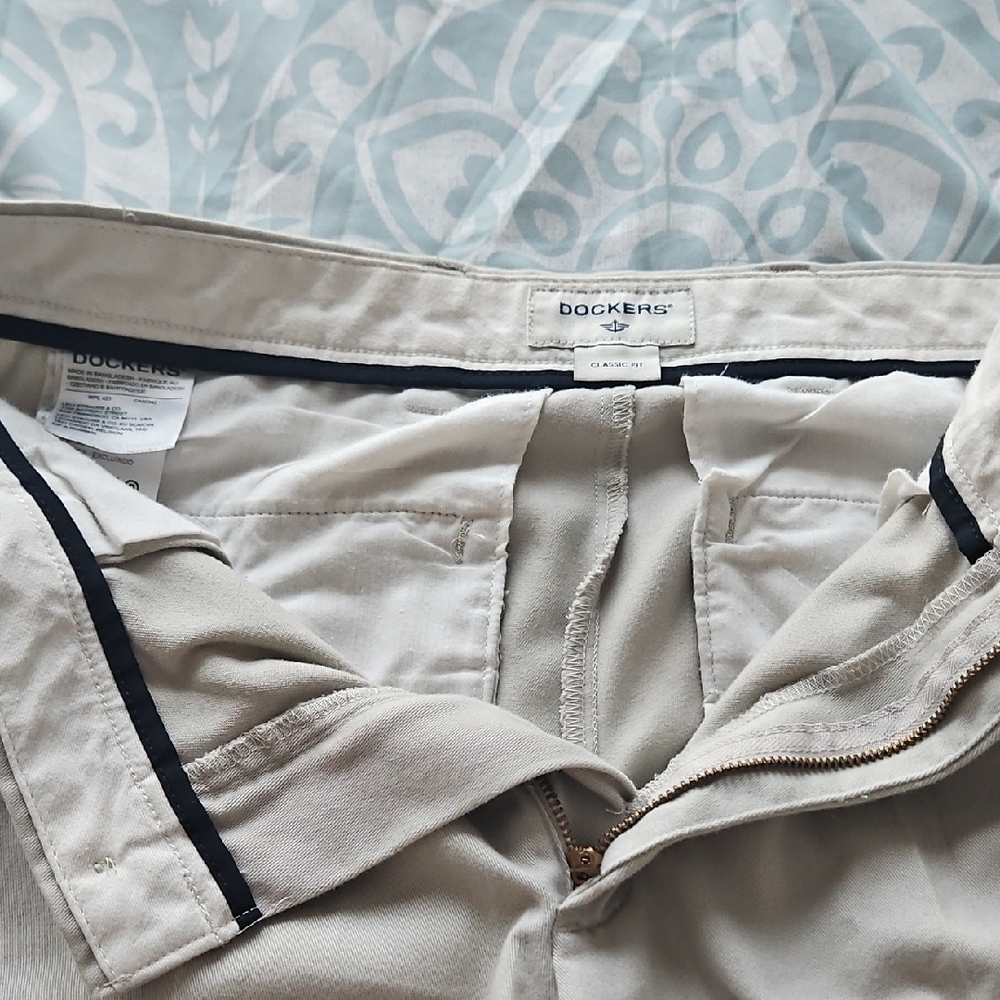 Dockers Light Tan Casual Trousers